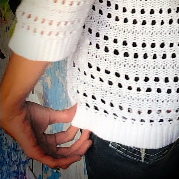 Dainty Light Crochet Top 3/4 Sleeve - Picture 2 of 5